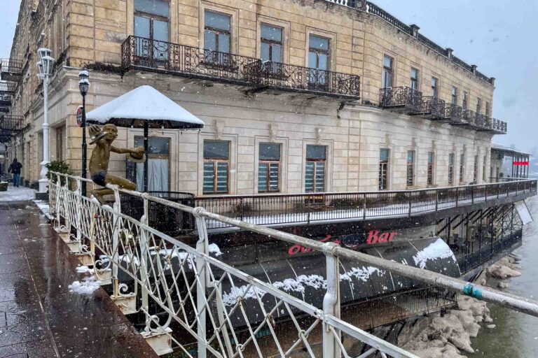 Picassos Boy, White Bridge Kutaisi
