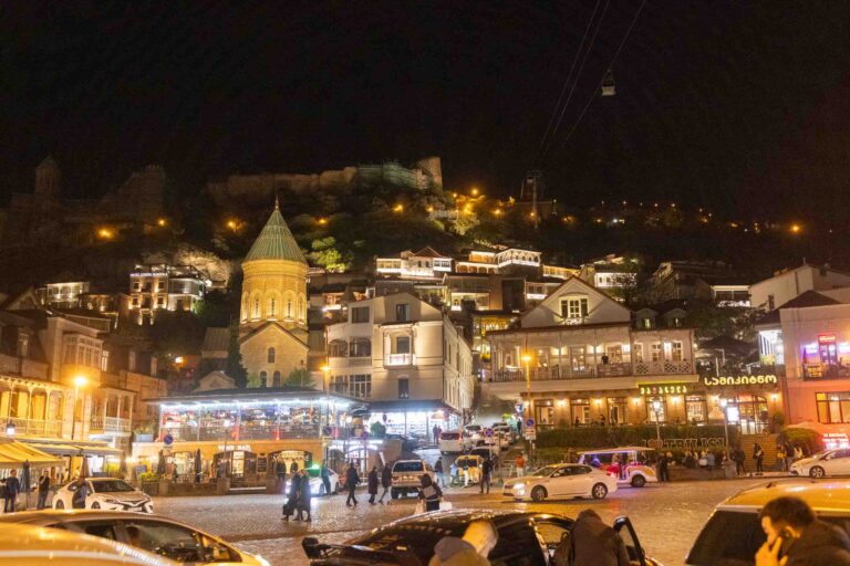 Tiflis bei Nacht