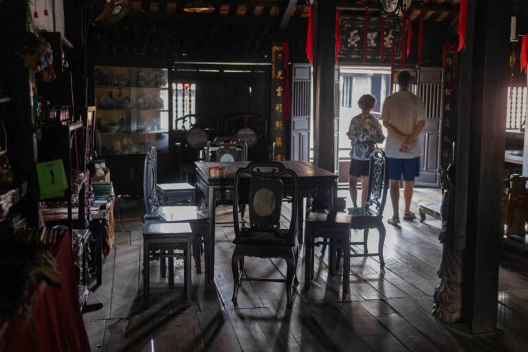 Hoi An, The Old House of Phung Hung